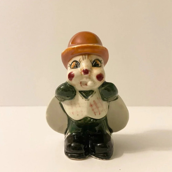 Vintage Ceramic Love Bug Ladybug Salt and Pepper Shakers 4 Inch Anthropomorphic - Picture 10 of 15